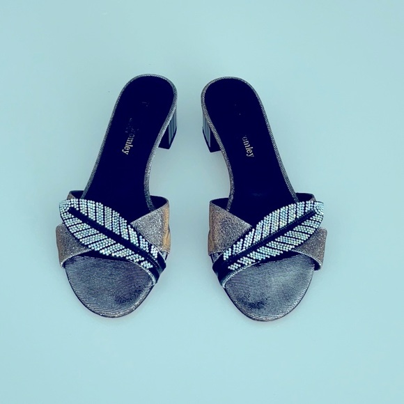 Russel&Bromley London sparkling sandals. Made in Italy , size 38 , US 7.5 - Picture 4 of 9